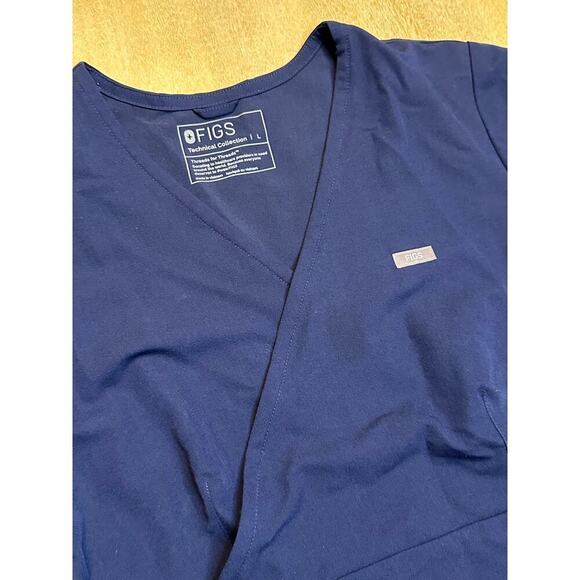 Figs Tivoli Slim Peplum Scrub Top NAVY BLUE Large - Picture 2 of 5